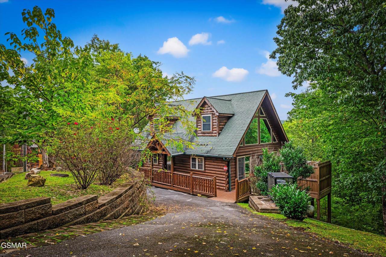 4160 Chamberlain Lane - Photo 1