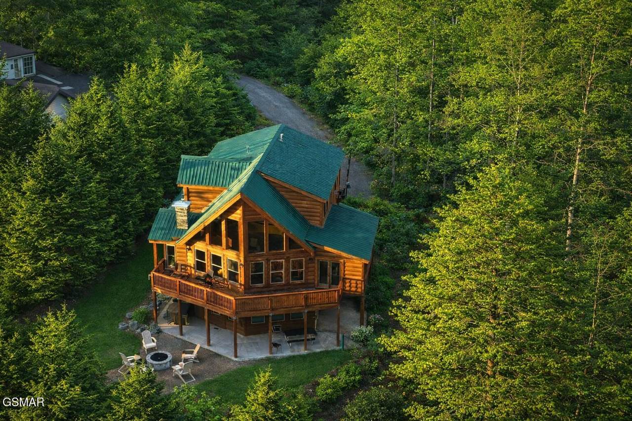 643 Forest Drive - Photo 1