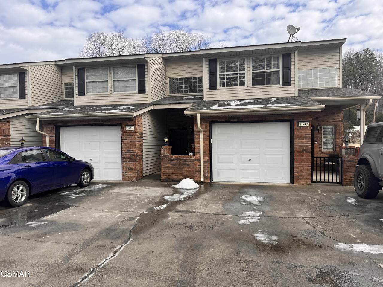 1315 Mountain Meadows Way - Photo 1