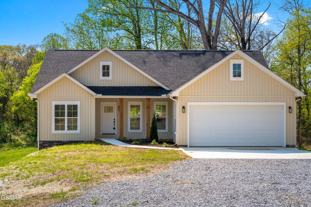 2327 Geraldine Way - Photo 1
