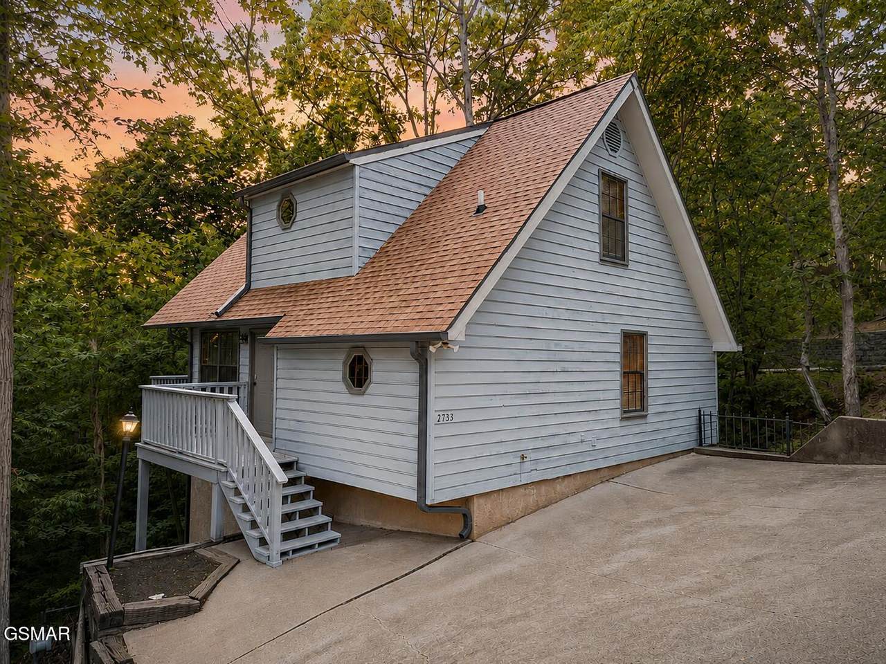 2733 Timber Way - Photo 1