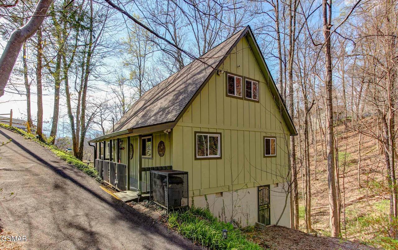 1051 Wiley Oakley Drive - Photo 1