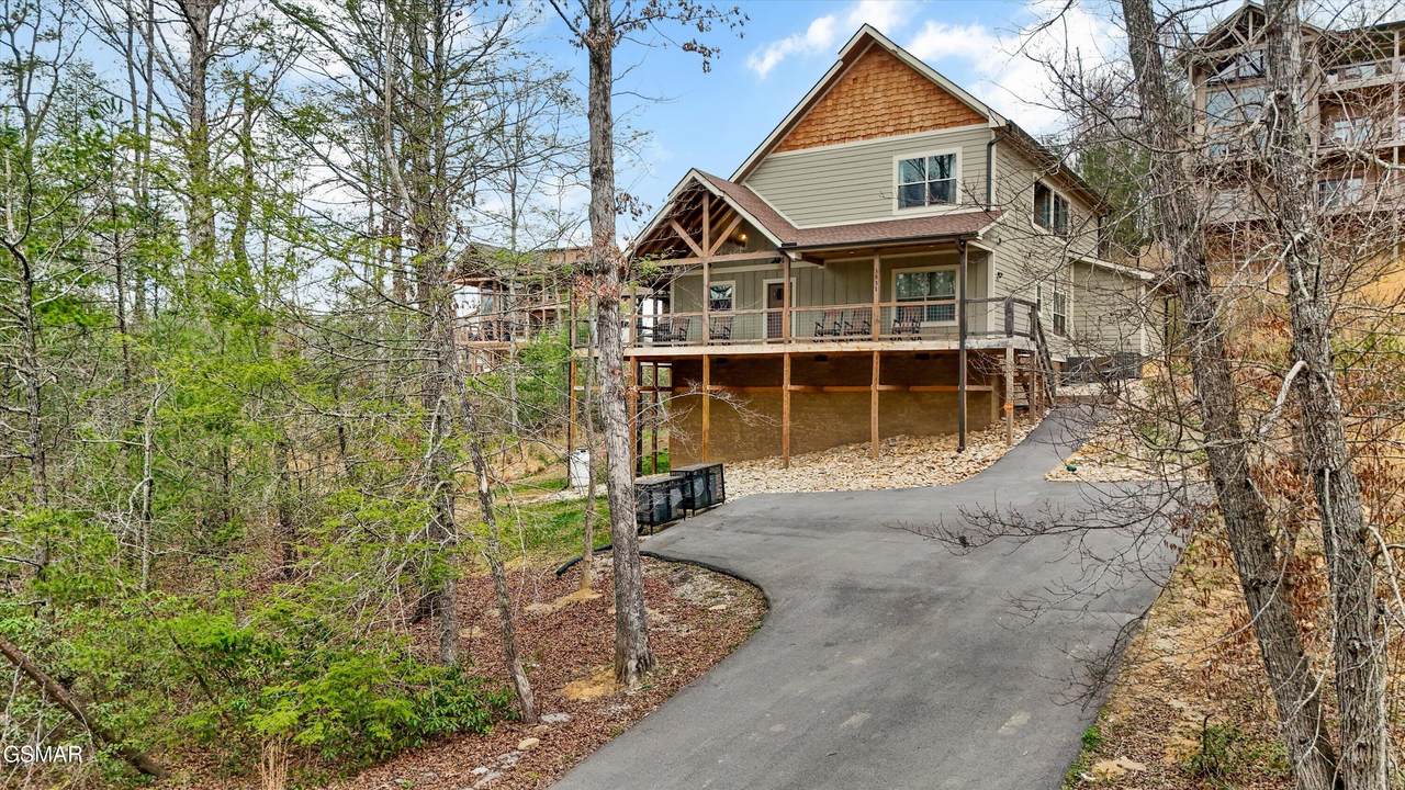 3831 Revetta Circle - Photo 1