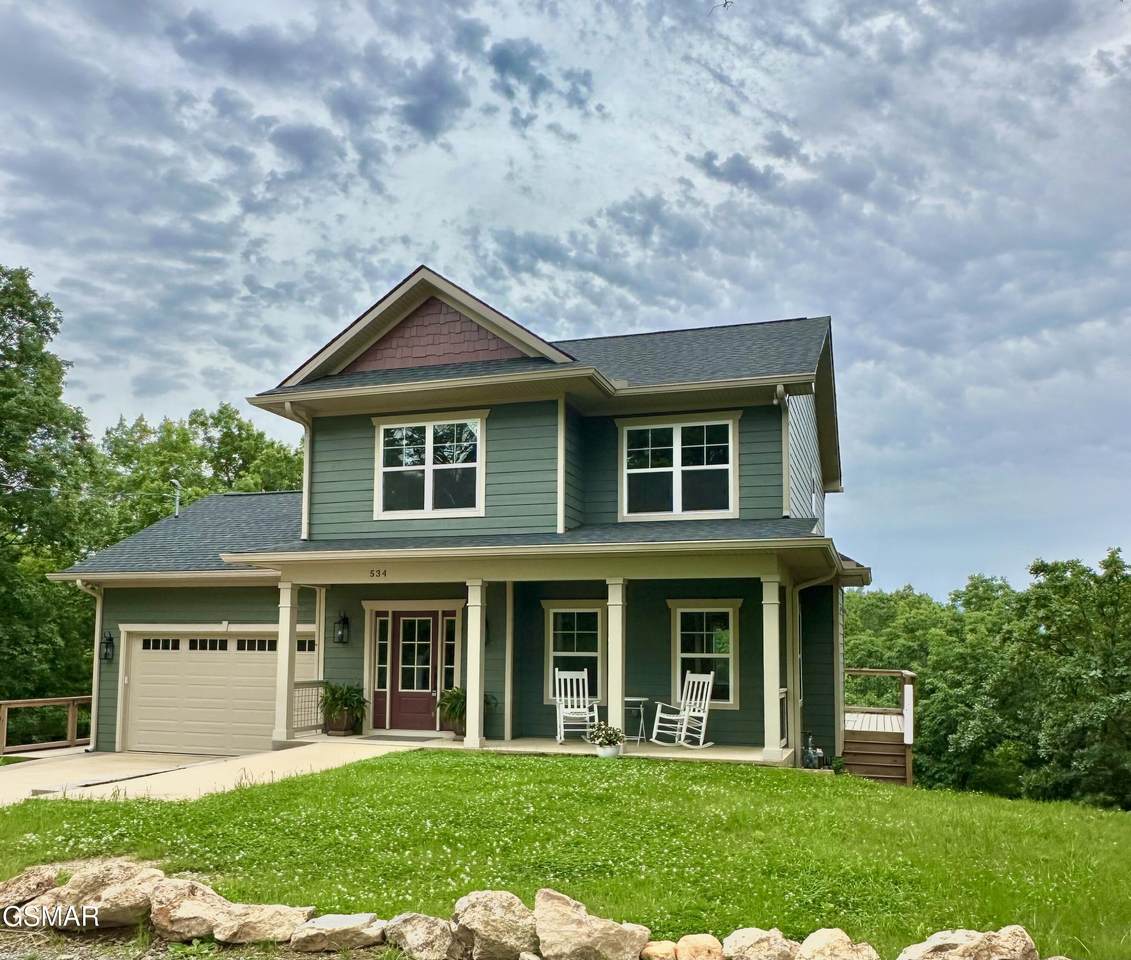 534 Panorama Drive - Photo 1