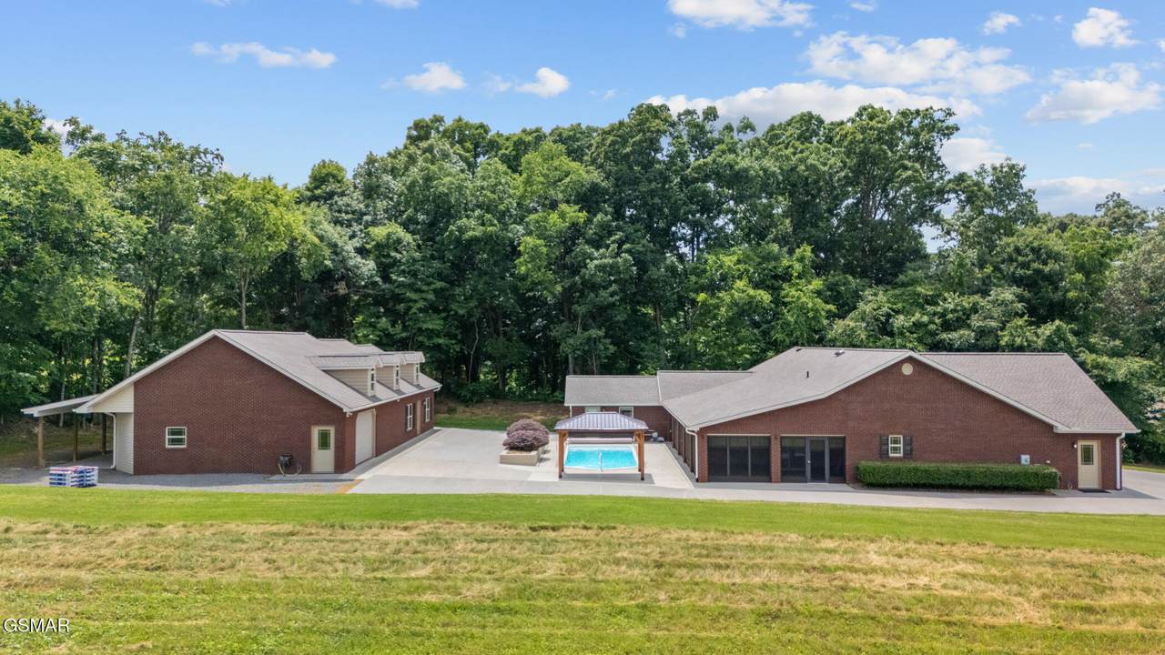 225 Piney Road - Photo 1