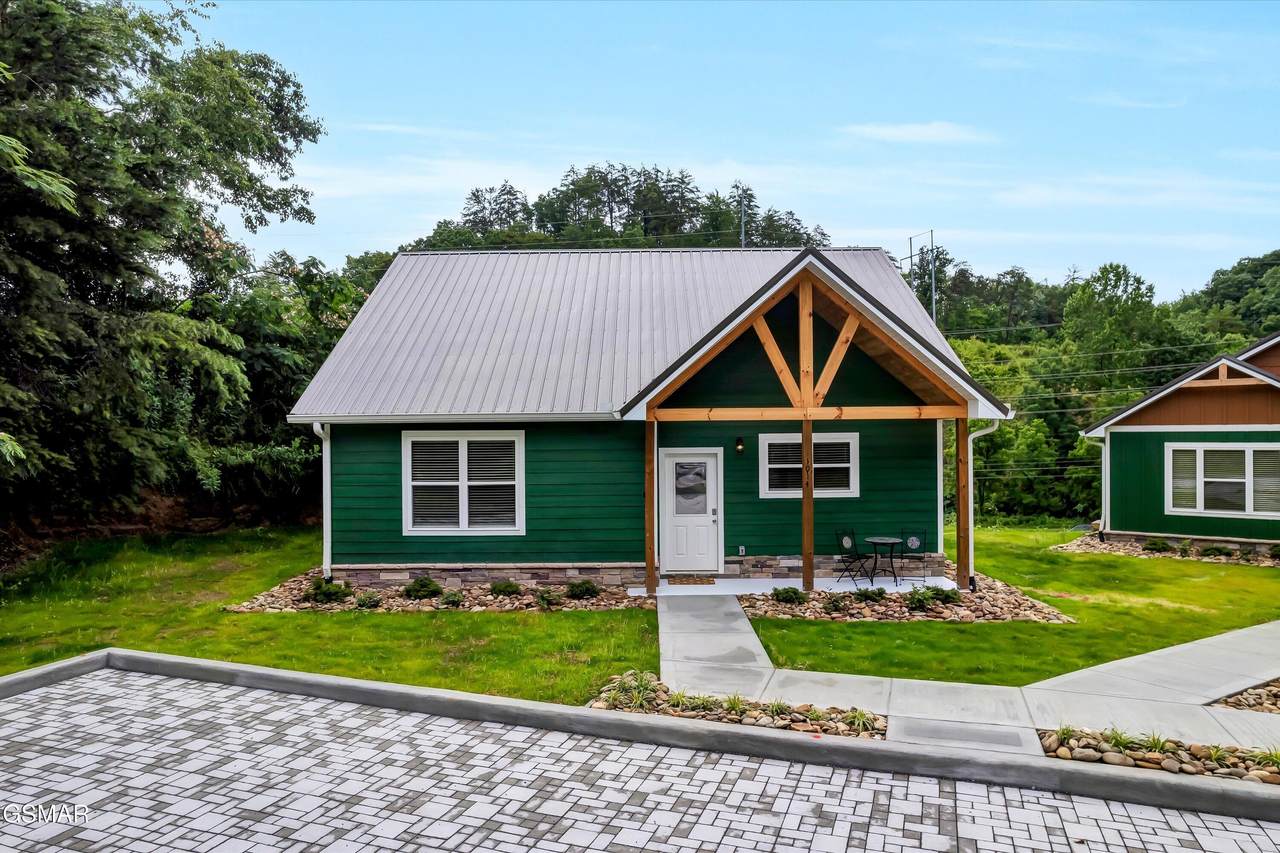 1014 Pinyon Circle - Photo 1