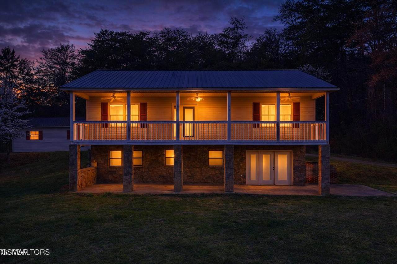 1429 Windsor Drive - Photo 1