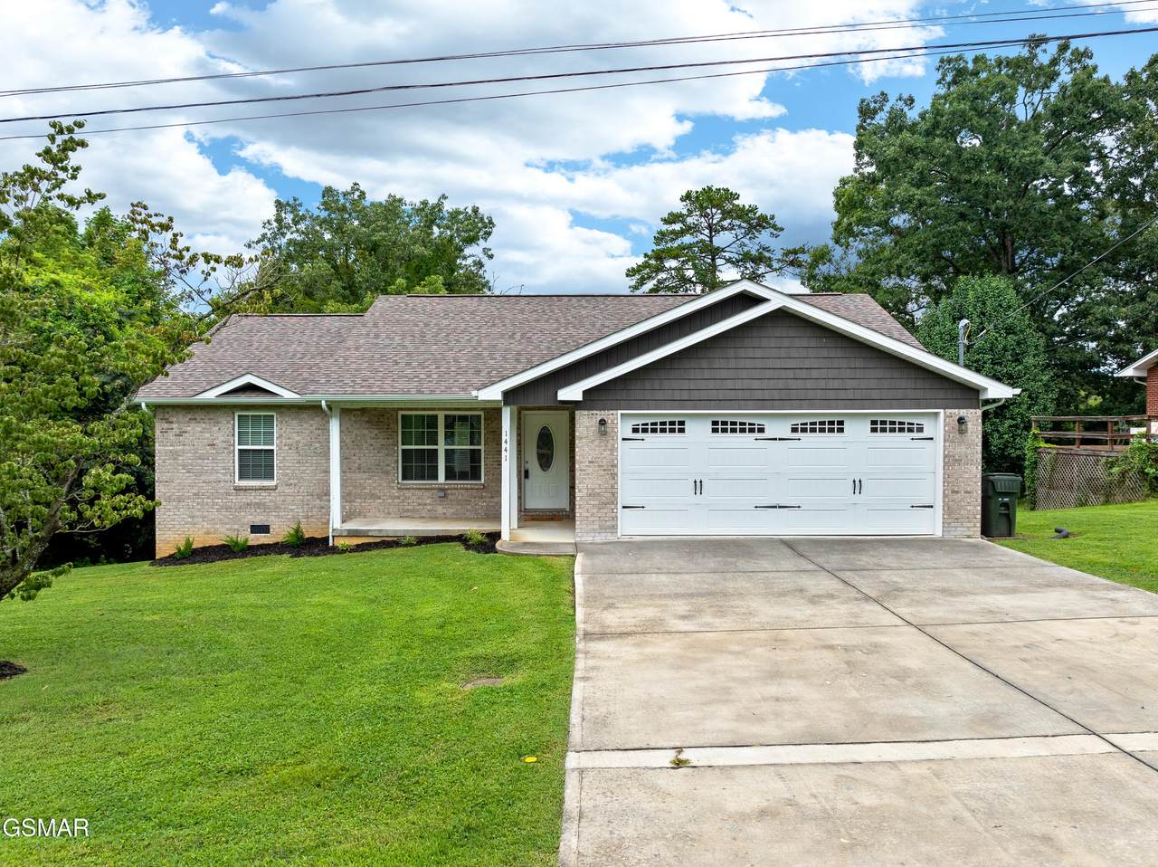 1441 Cherokee Circle - Photo 1