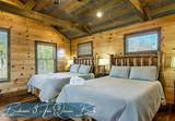 1010 Leslie Way - Photo 17
