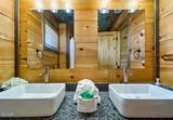 1010 Leslie Way - Photo 19