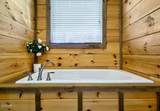 1010 Leslie Way - Photo 20