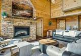 1010 Leslie Way - Photo 8