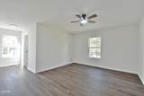 2913 Village Lane - Photo 15
