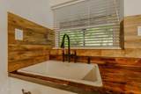 446 Lovers Lane - Photo 12