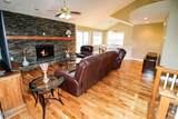 316 Saddleback Way - Photo 17