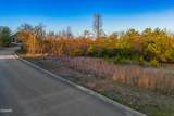 407 Riverbend Drive - Photo 1