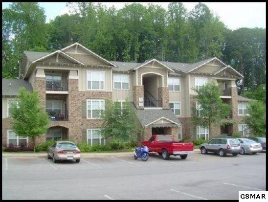 1130 Tree Top Way - Photo 1