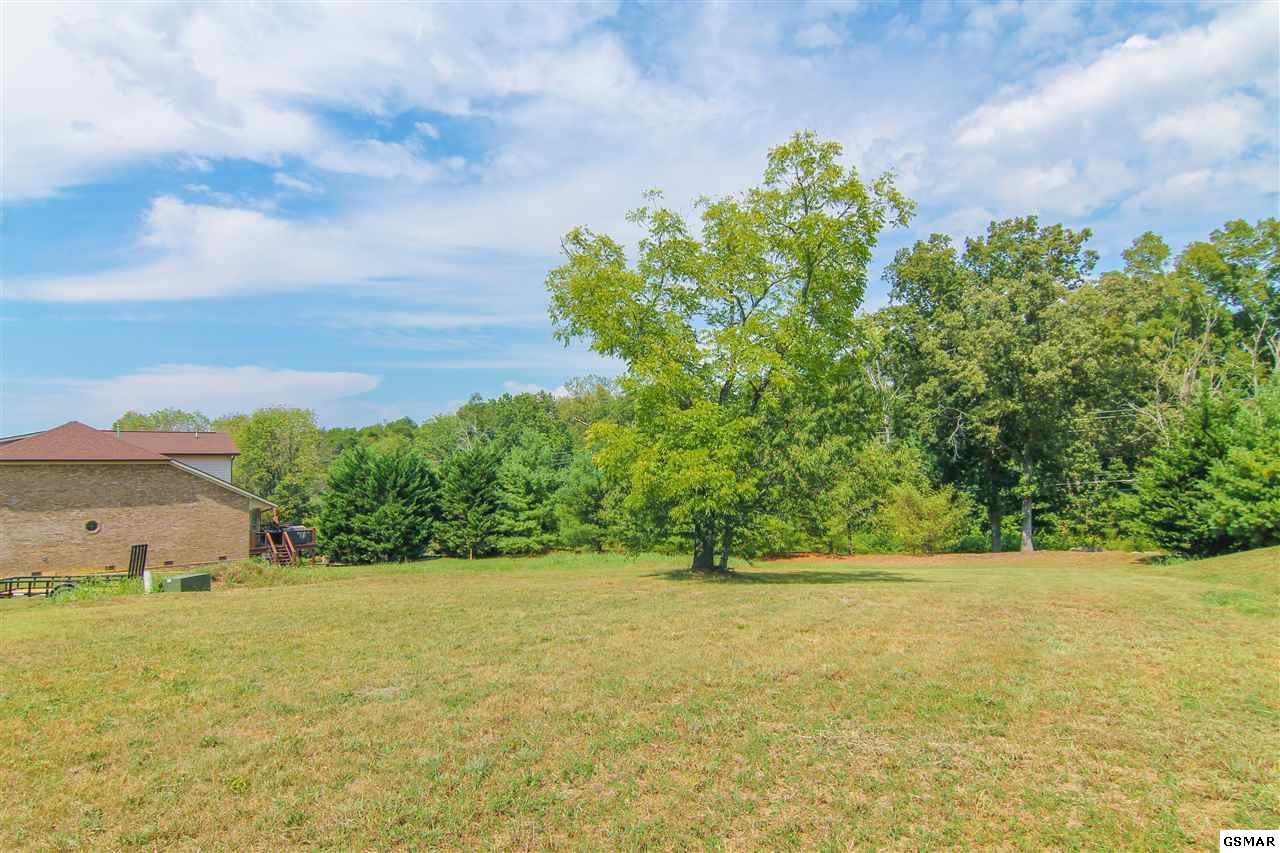 717 Waters Edge - Photo 1
