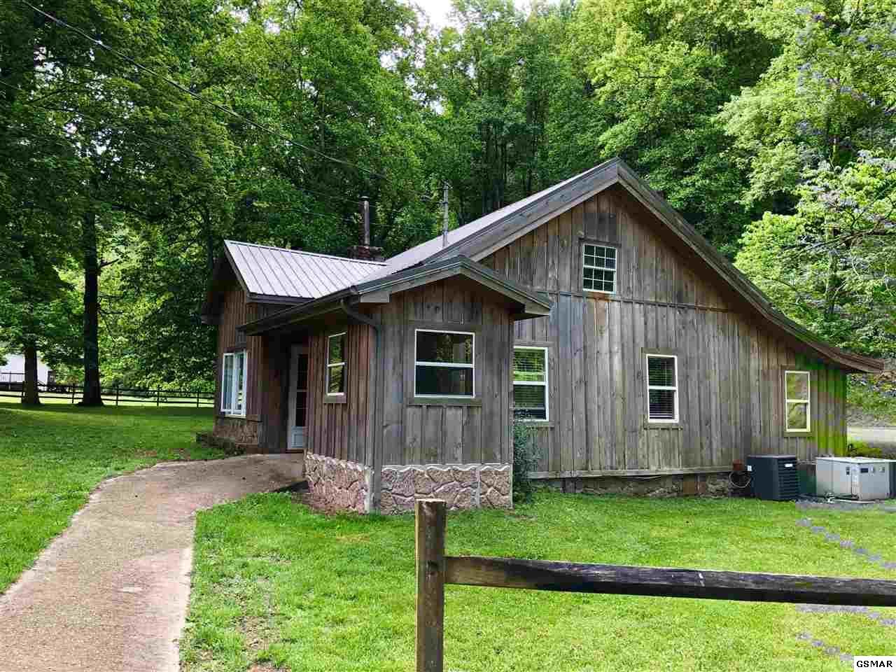 2750 Happy Hollow Rd - Photo 1
