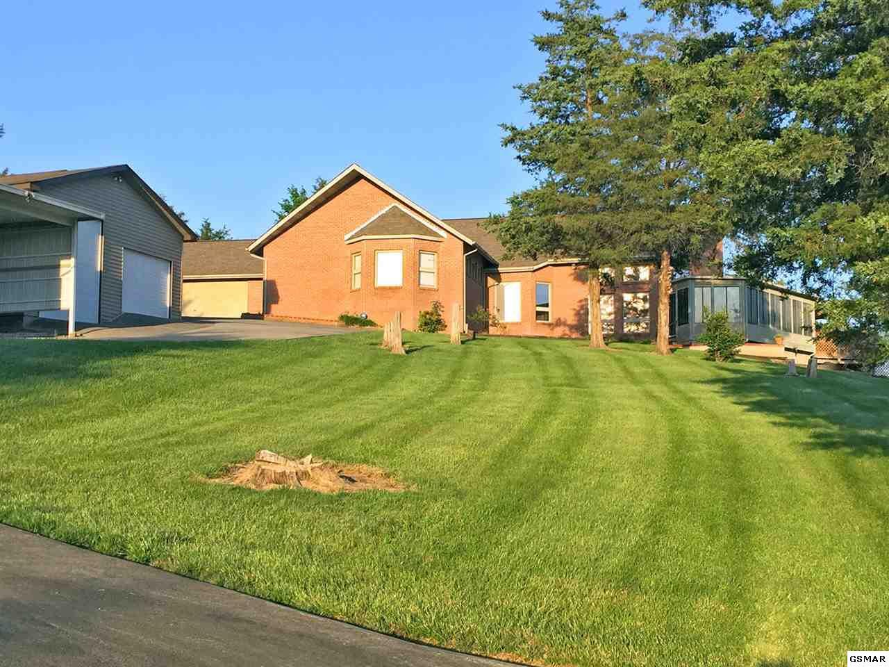 2422 Carol Lane - Photo 1