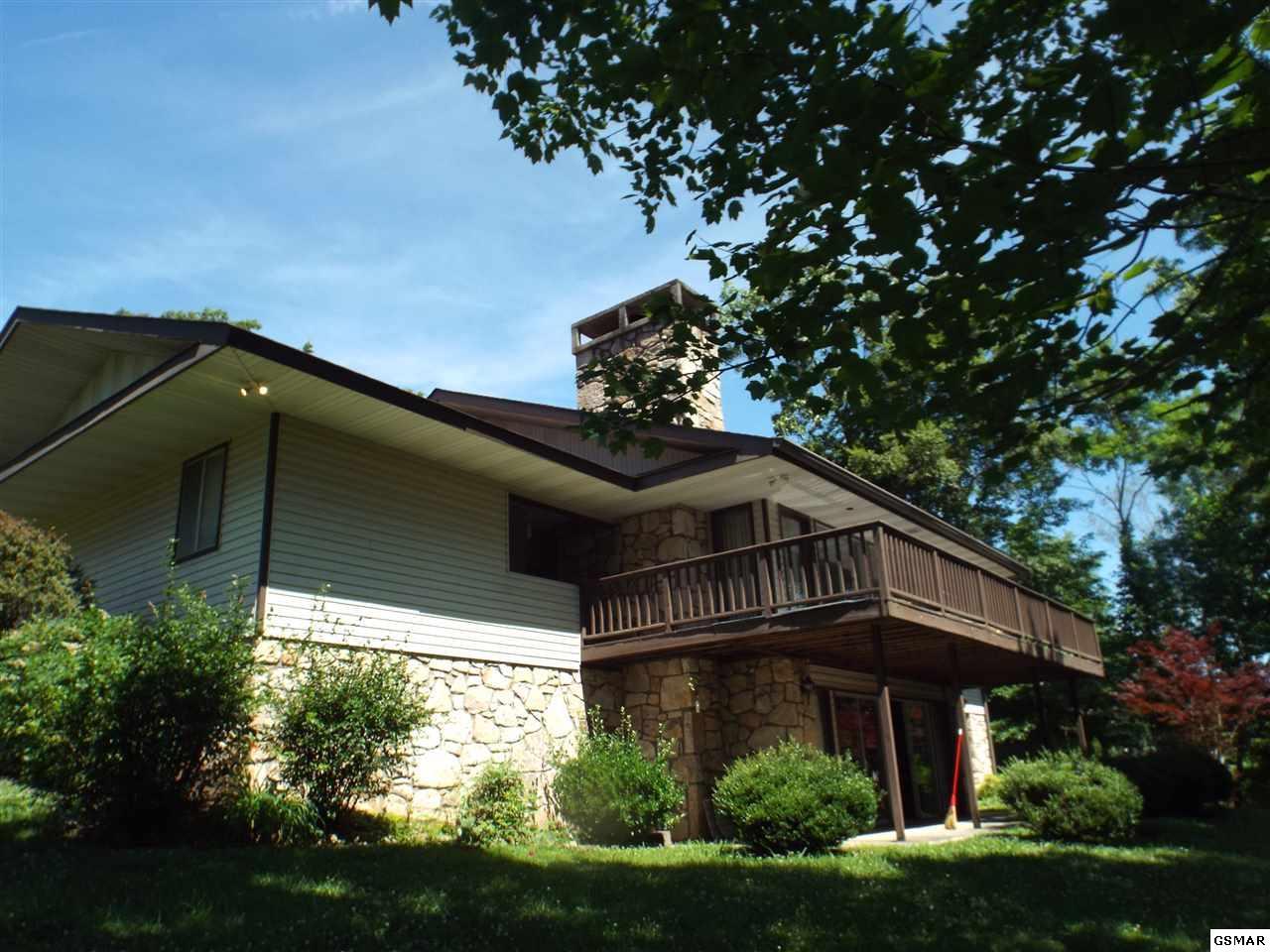 1417 Oak Crest Drive - Photo 1