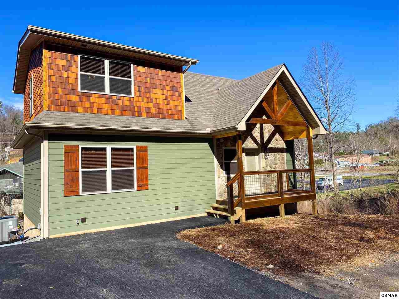 835 Sleepy Hollow Rd - Photo 1