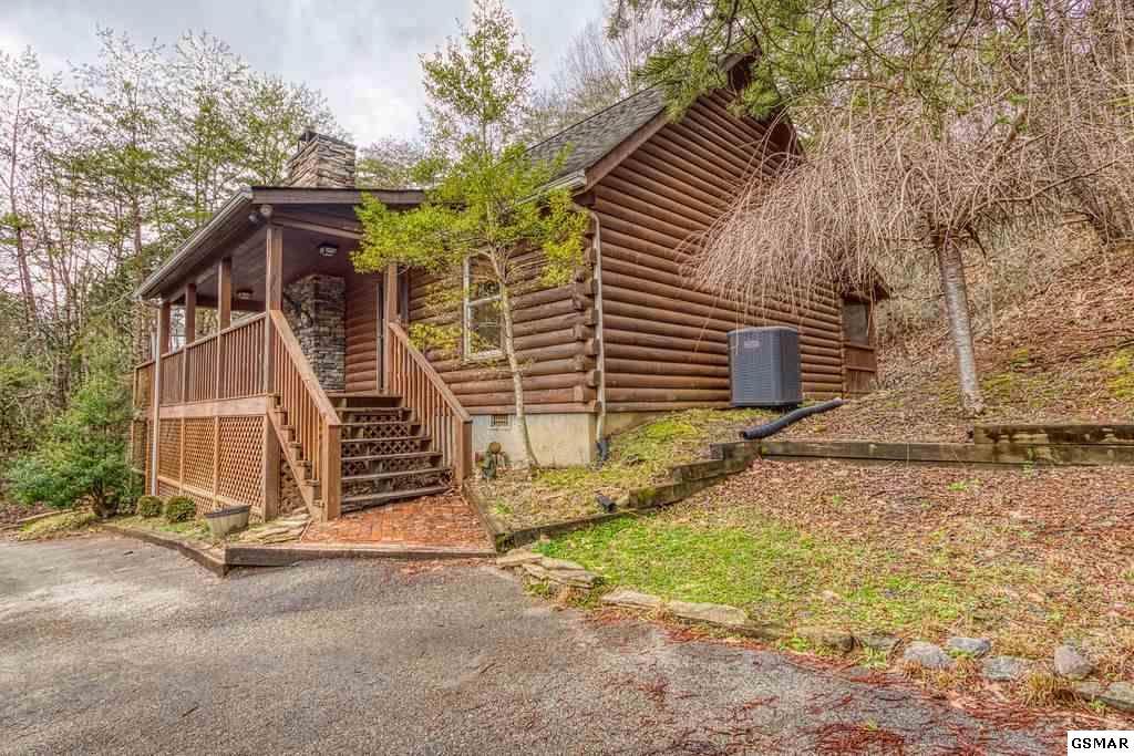 1001 Smoky Mountain Way - Photo 1