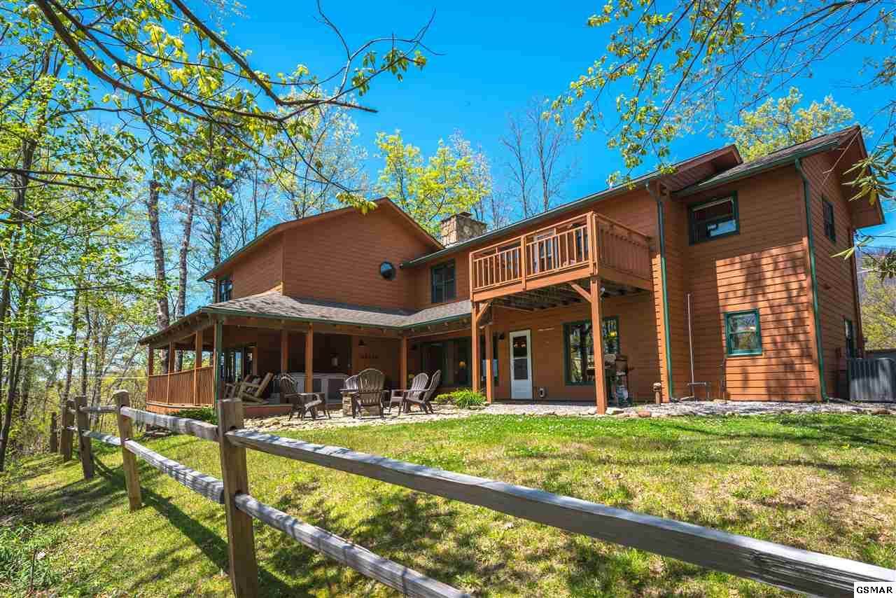 820 Pine Top Ln - Photo 1