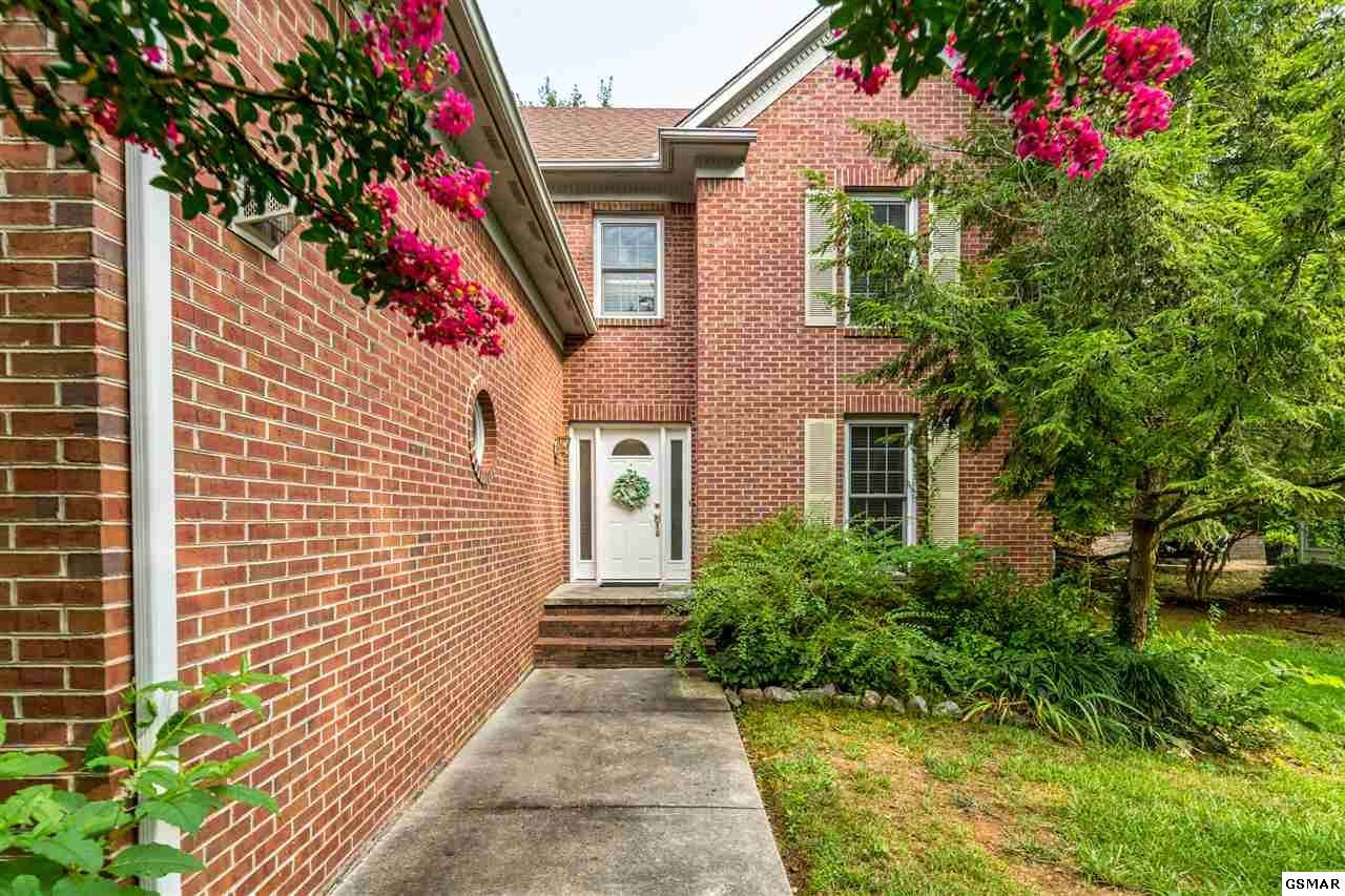 8117 Crimson Ln - Photo 1