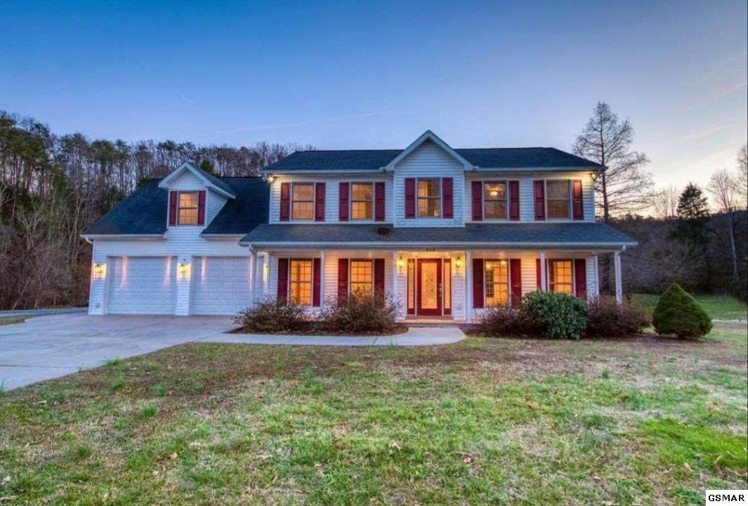 814 Kings Hills Blvd - Photo 1
