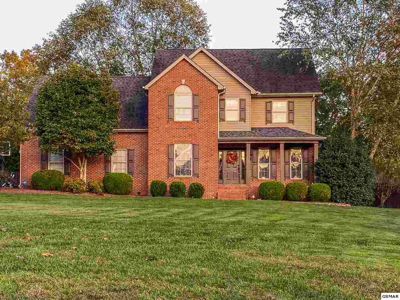 1518 Foxfire Cir - Photo 1