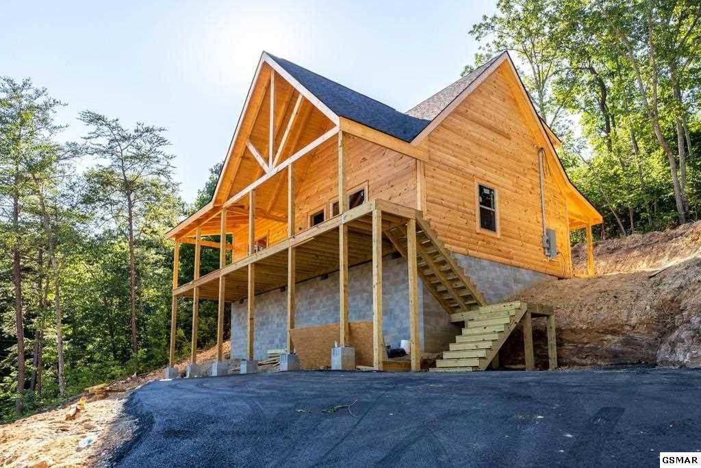 2713 Sawmill Branch Dr - Photo 1