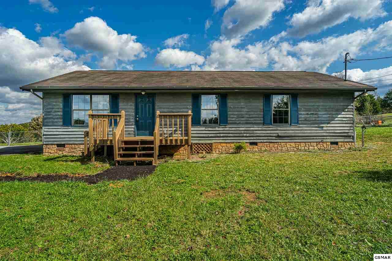620 Smoky Mtn View Dr - Photo 1