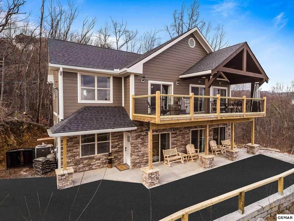 628 Wiley Oakley Dr - Photo 1