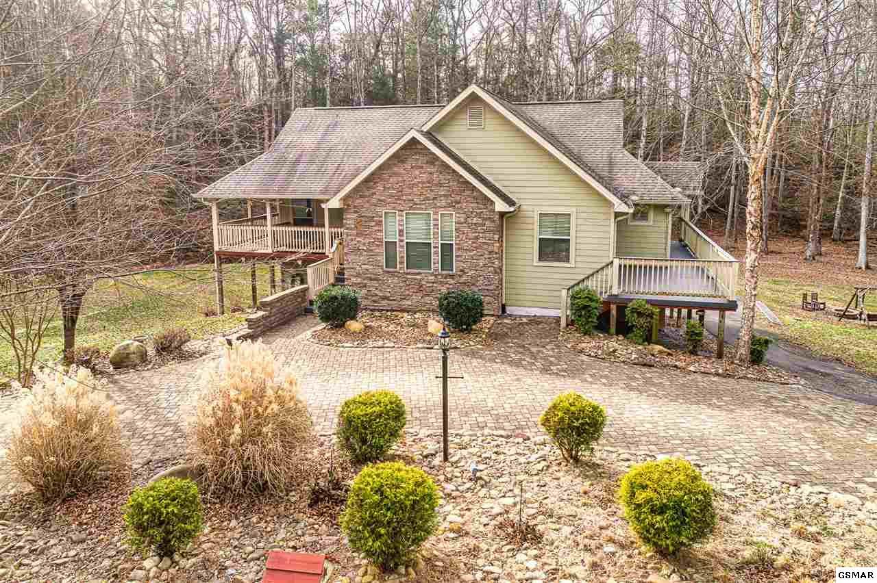 3812 Revetta Circle - Photo 1
