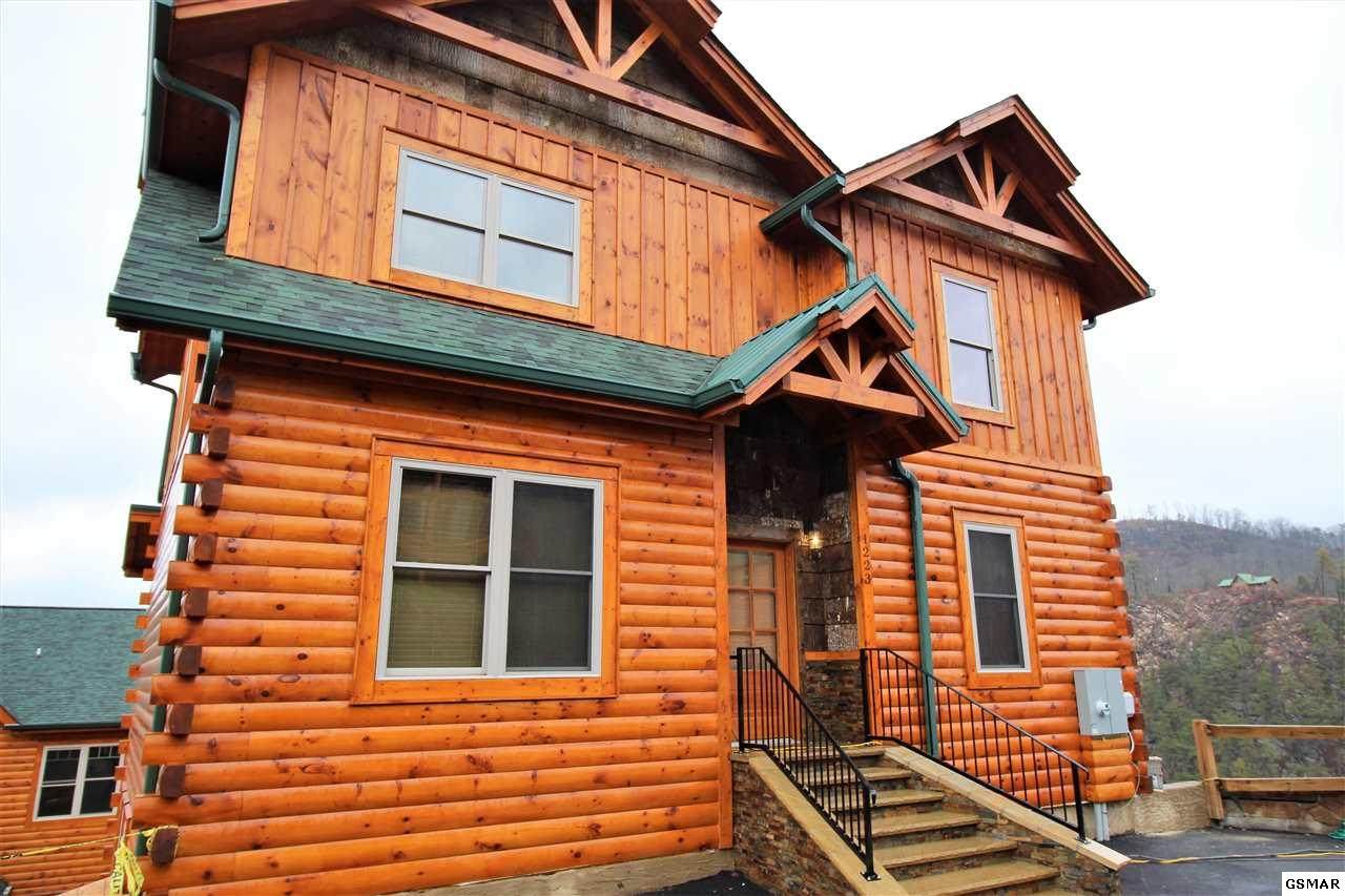 1127 Autumn Path Way - Photo 1