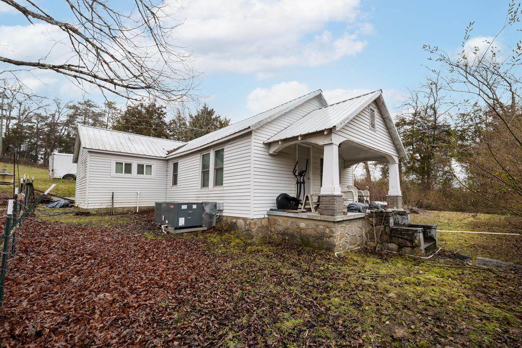 1174 Sugar Loaf Rd - Photo 1