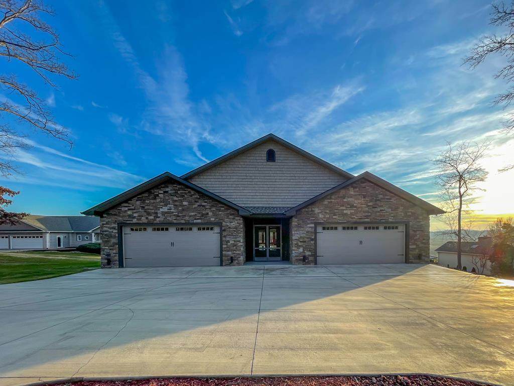 1307 Hickory Lane - Photo 1