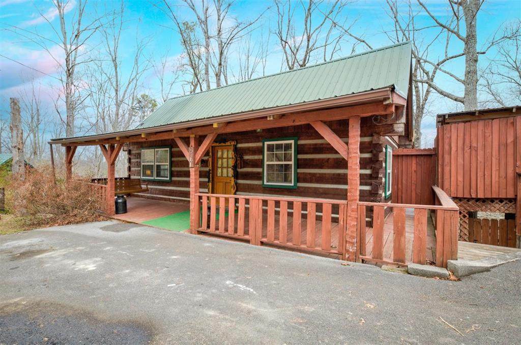 817 Ridgefield Drive - Photo 1
