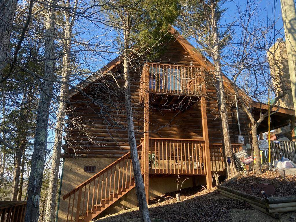 921 Buck Way - Photo 1
