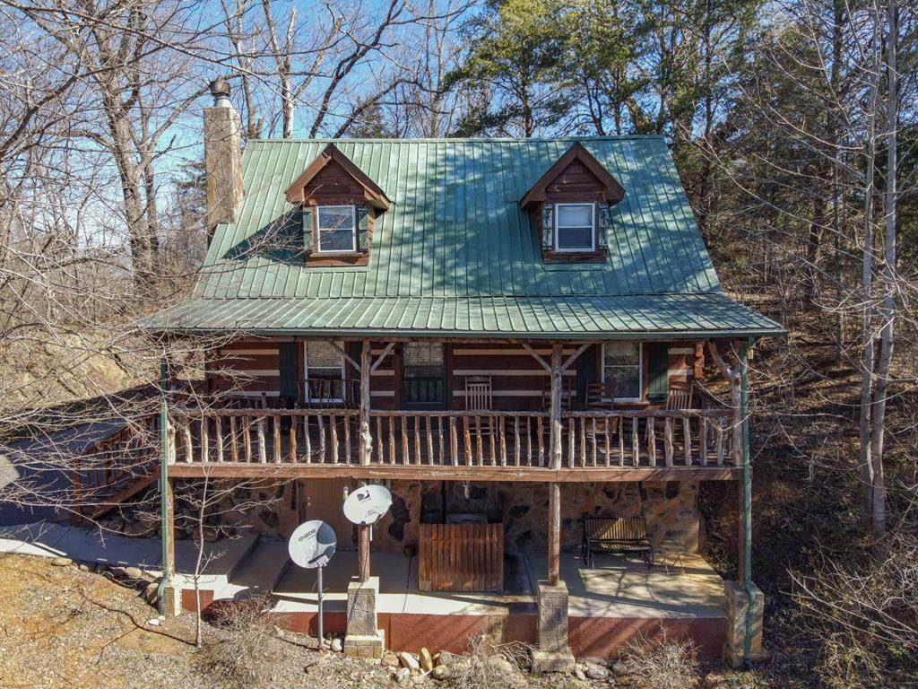 1450 Honey Oaks Way - Photo 1