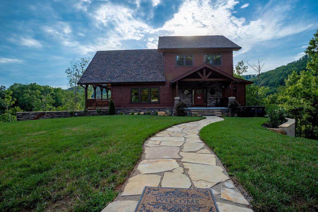 3111 Mountain Grace Ln - Photo 1