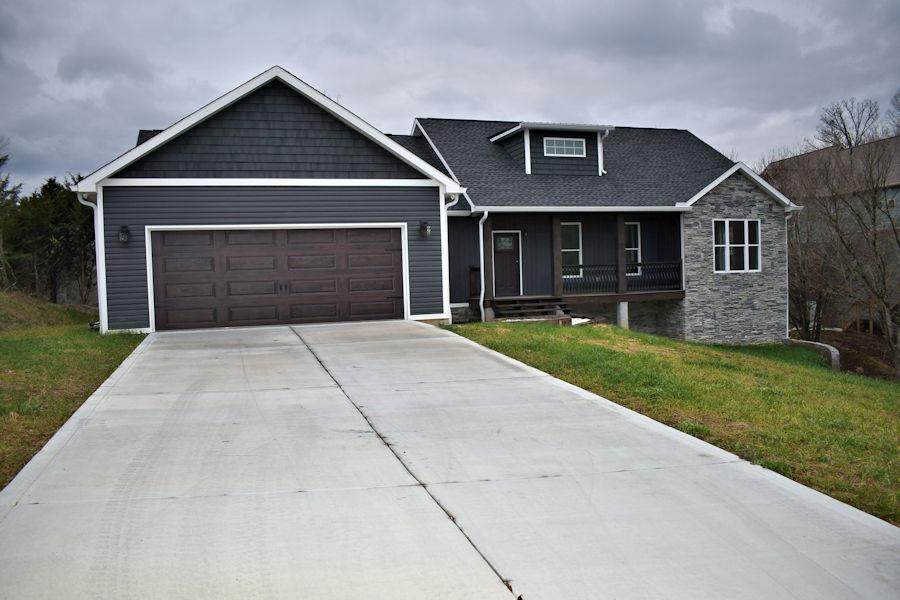 1220 Foxwood Drive - Photo 1