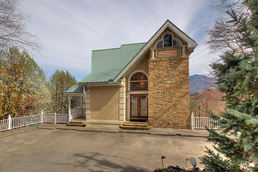1413 Arbon Dr - Photo 1