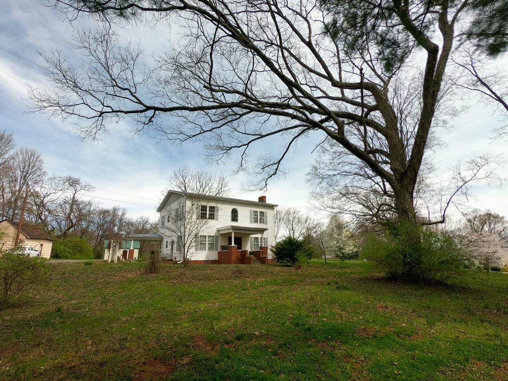 687 N Haun Dr - Photo 1