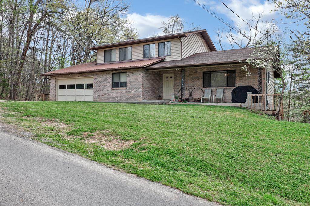 1743 Stinnett Rd - Photo 1