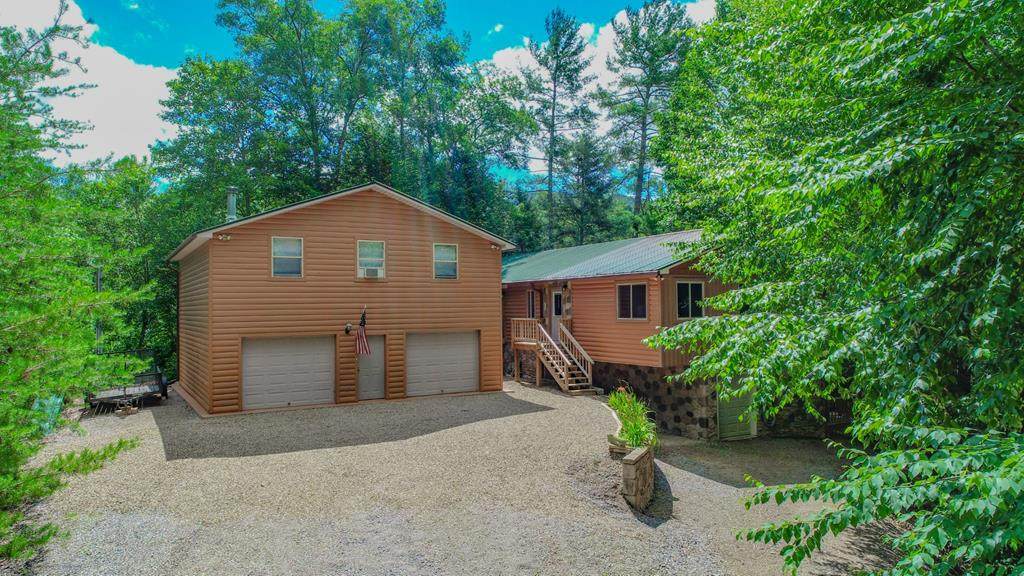 621 Seabiscuit Way - Photo 1