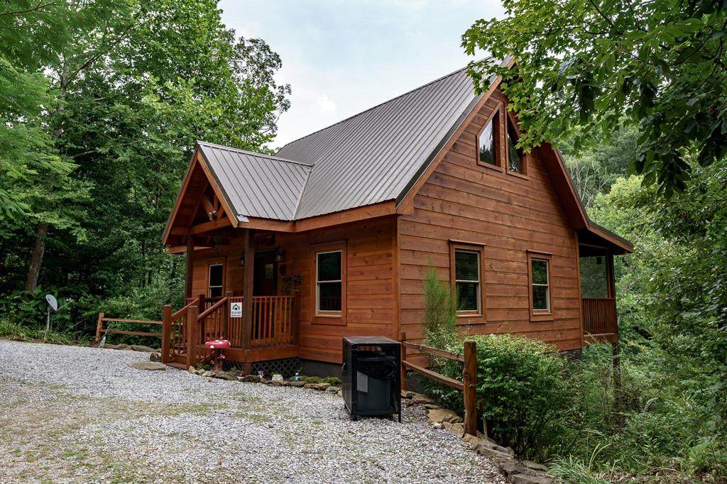1016 Ravens Ford Way - Photo 1