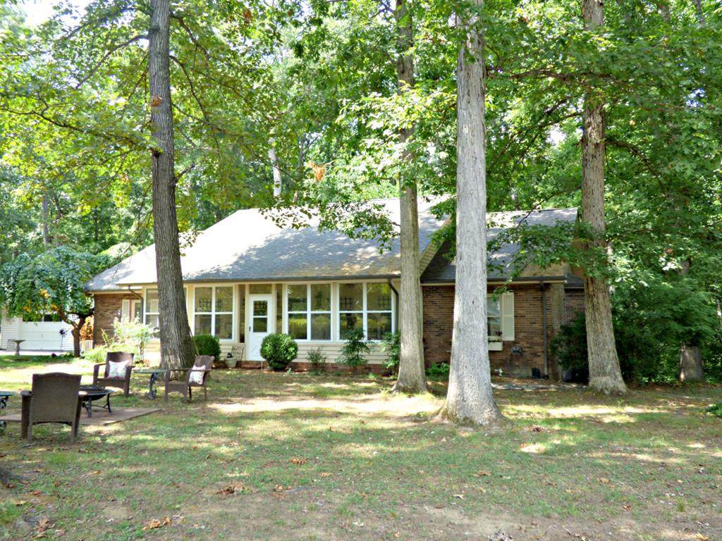 1236 Weaver Lane - Photo 1