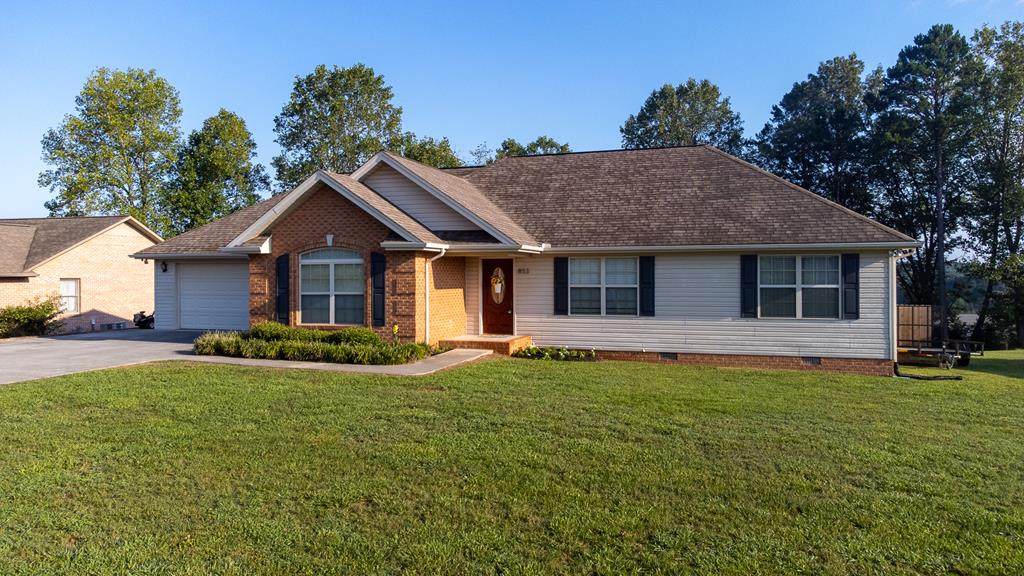 853 Lakewood Drive - Photo 1